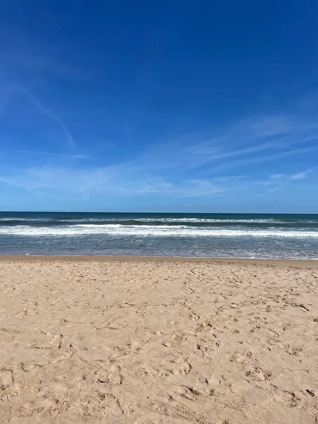 Alquiler temporal de apartamento Dúplex cerca de la Playa — 18