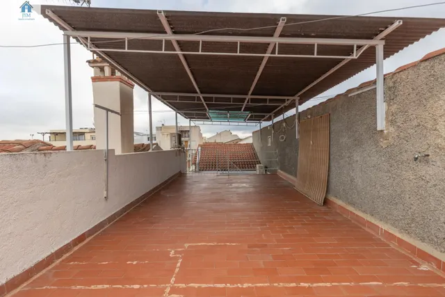Venta de casa en La Zubia para entrar a vivir — 31