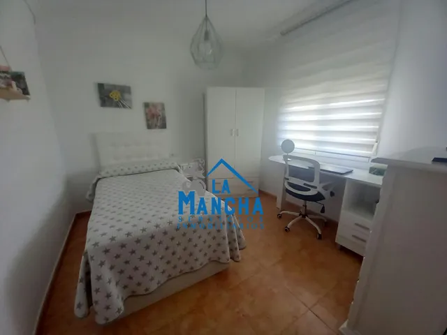*155.000€* inmobiliaria la mancha vende adosado en Barrax (Albacete). — 41