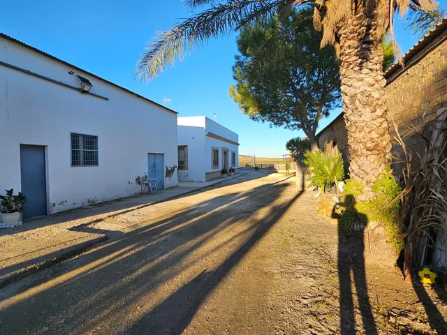 Chalet con dos Viviendas Independientes — 11