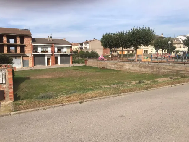 Solar en venta - POBLE — 6