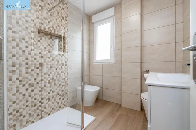 Encantadora Casa Reformada en Ogijares con Vistas y Espacios para Disfrutar — 29