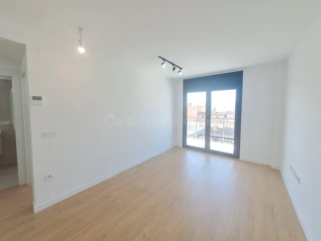 PISO OBRA NUEVA EN ALQUILER CON PKG Y TRASTERO!!! - foto 5