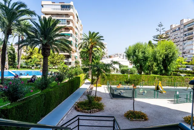 OPORTUNIDAD EN VENTA DE PISO DE 2 DORMITORIOS EN PLAYA DE SAN JUAN (ALICANTE) A 8 MINUTOS ANDANDO DE LA PLAYA — 48