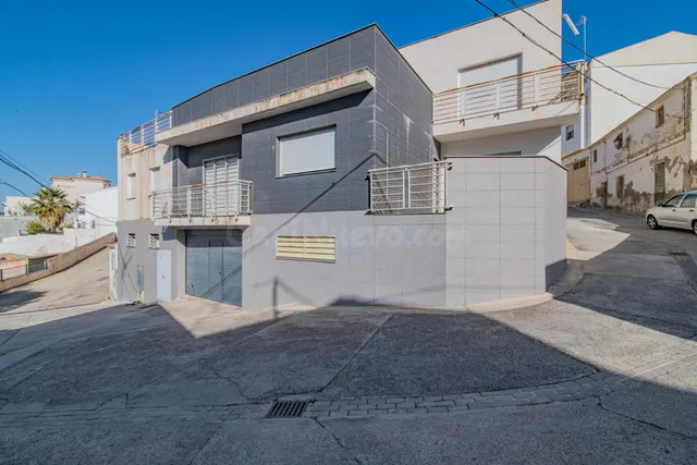 EDIFICIO EN VENTA EN MORALEDA DE ZAFAYONA - foto 3