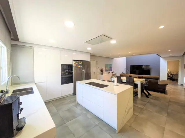 CASA DE DISEÑO TODA EN PLANTA BAJA EN AMPOSTA - foto 3