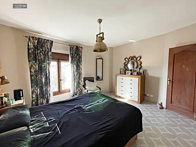 Exclusivo chalet independiente con piscina y vistas espectaculares — 18