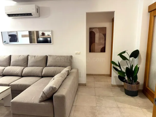 Piso con terraza en la zona del puerto de Colònia de Sant Jo - foto 4