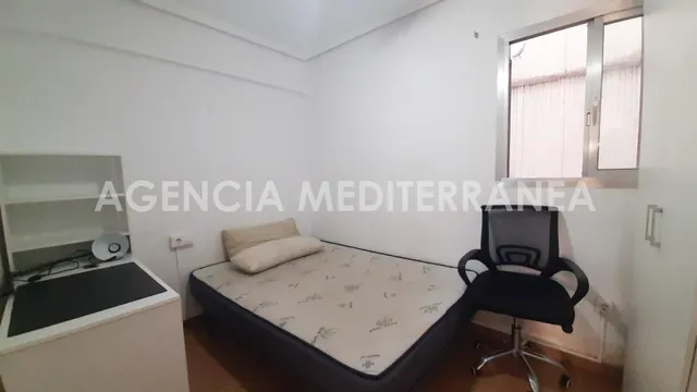 Piso en venta en Benimamet, con cuatro habitaciones y dos baños — 8