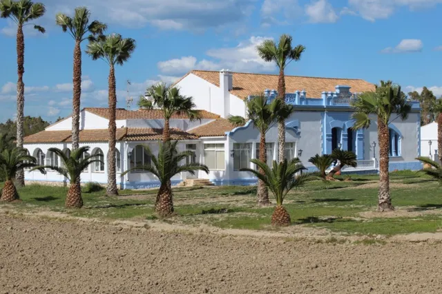 CASA RÚSTICA SINGULAR EN VENTA EN DELTEBRE - foto 4