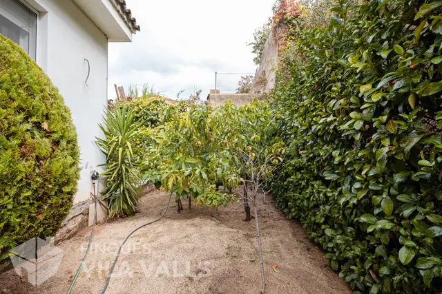 Casa con terraza, jardín y amplios espacios — 47