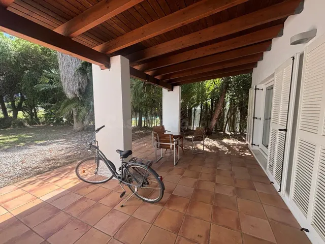 Chalet en Chiclana: amplitud, comodidad y calidad de vida — 4