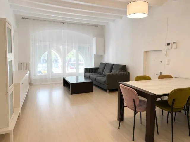 VIVIENDA EN FINCA HISTÓRICA CATALOGADA JUNTO AL MAR Y AL POR - foto 4