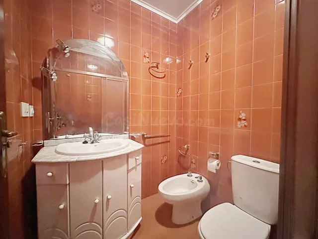 Apartamento con garaje a 300 m del mar — 13
