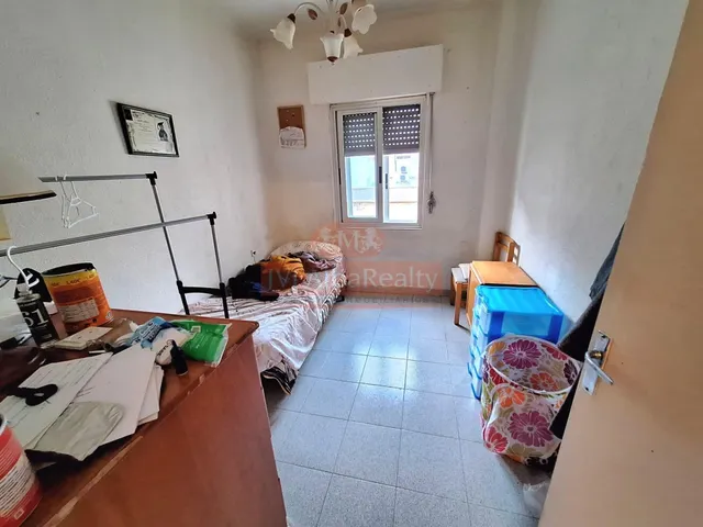 SE VENDE CASA CON PATIO EN LOS ANGUIJES. — 21
