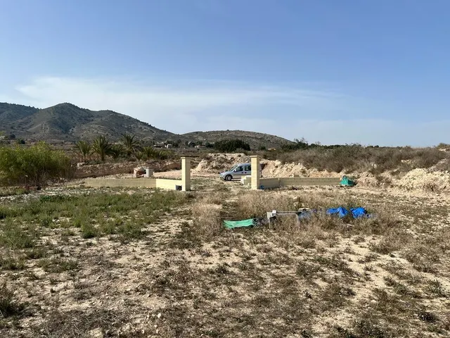 BUEN TERRENO URBANIZABLE CERCA DEL SANTUARIO — 4