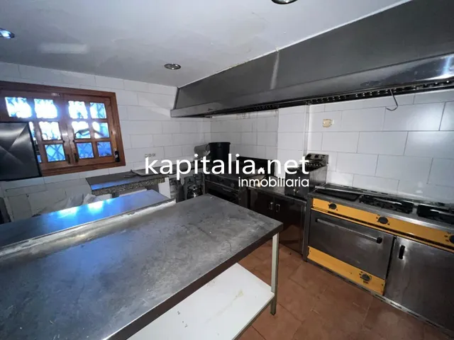 BAR RESTAURANTE+VIVIENDA A LA VENTA EN BARCHETA — 12