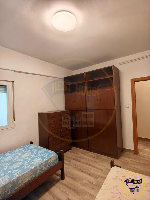 VIVIENDA TOTALMENTE REFORMADA EN TIRADORES BAJOS — 25