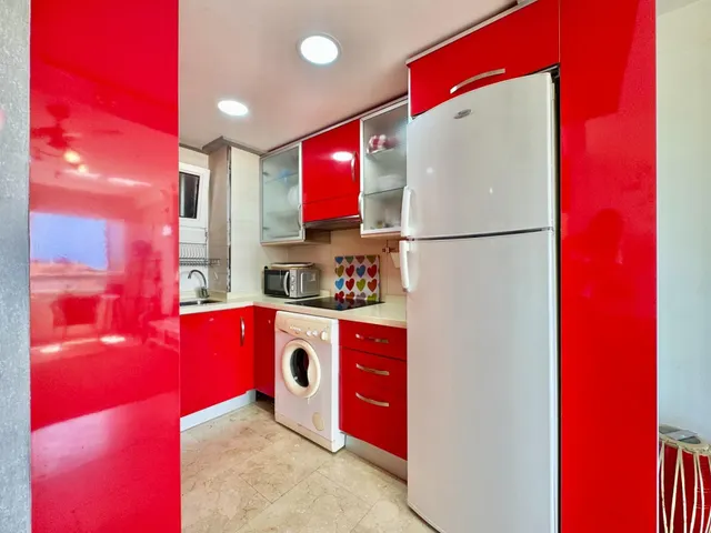 APARTAMENTO DE 2 DORMITORIOS CON VISTAS MARAVILLOSOS DEL MAR Y PISCINA! — 12