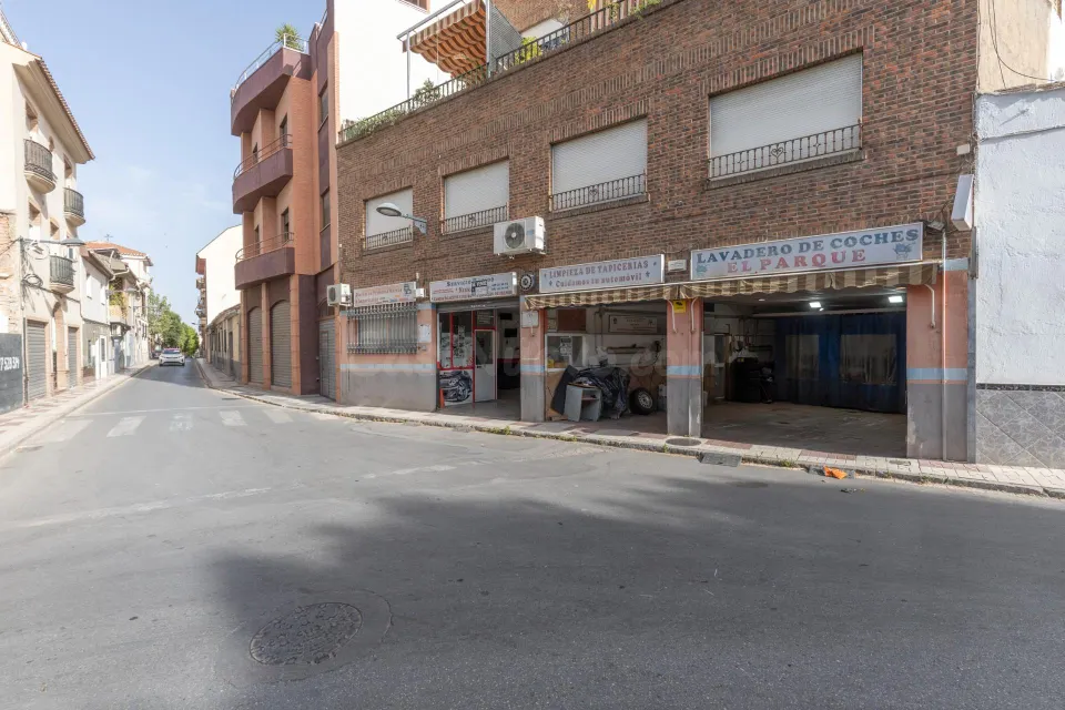 Local comercial 123m² en venta - Zona metropolitana