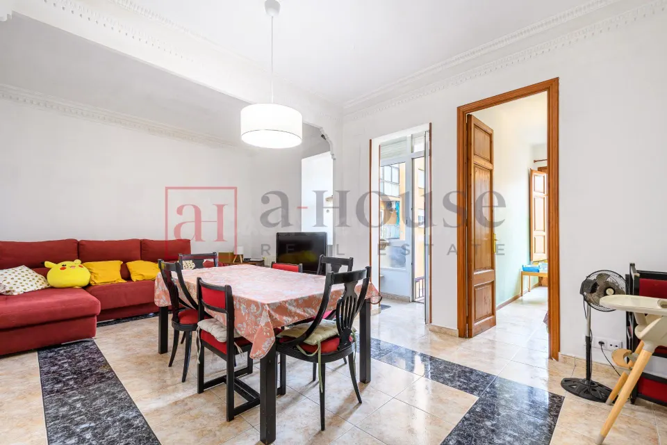 PISO LISTO PARA ENTRAR A VIVIR CON BALCON Y DOBLE ORIENTACIÓN EN LA DRETA DE L'EIXAMPLE
