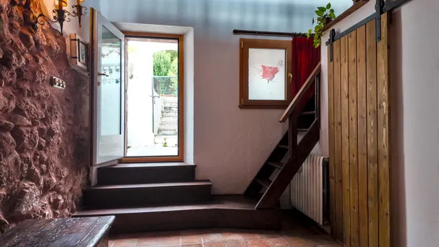 Terraza, balcón y estancias espaciosas integradas en la tranquilidad de Vacarisses — 7