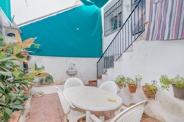 Fantástica casa adosada de 3 plantas con placas fotovoltaicas en Cúllar Vega !! — 40