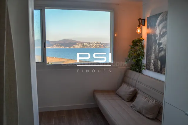 STUDIO AVEC LICENCE TOURISTIQUE EN PREMIÈRE LIGNE DE PLAGE - foto 4