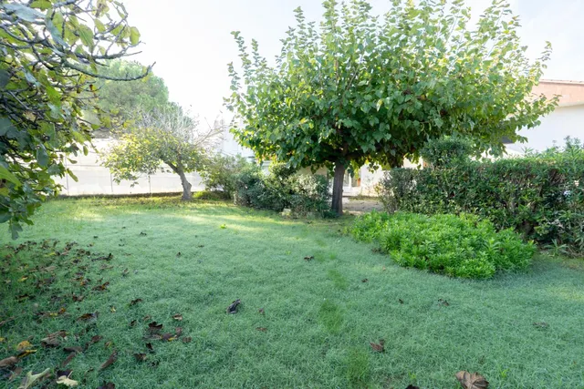 Casa con piscina privada en la urbanización Eucaliptus. — 42