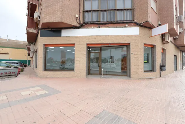 LOCAL COMERCIAL EN CALLE JORGE JUAN CARTAGENA - foto 3