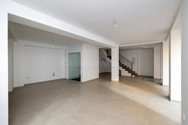 VENTA DE EDIFICIO SINGULAR EN RENTABILIDAD, ESQUINA SAN MATI - foto 2