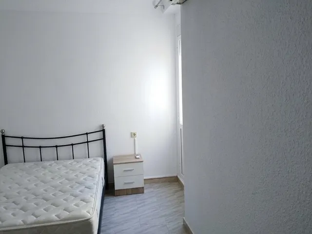EASY RENT presenta esta acogedora vivienda situada en el barrio de Los Ángeles, — 8