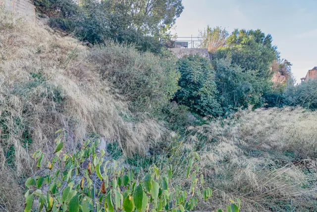 Oportunidad Única: Terreno Urbano en Vélez de Benaudalla - Costa Tropical — 26