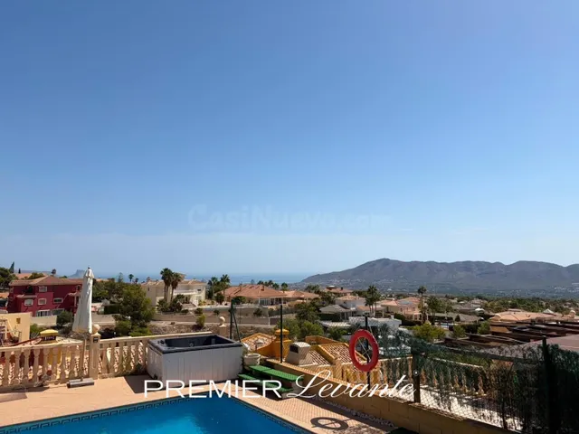 Amplio pareado en la nucia con piscina privada — 2
