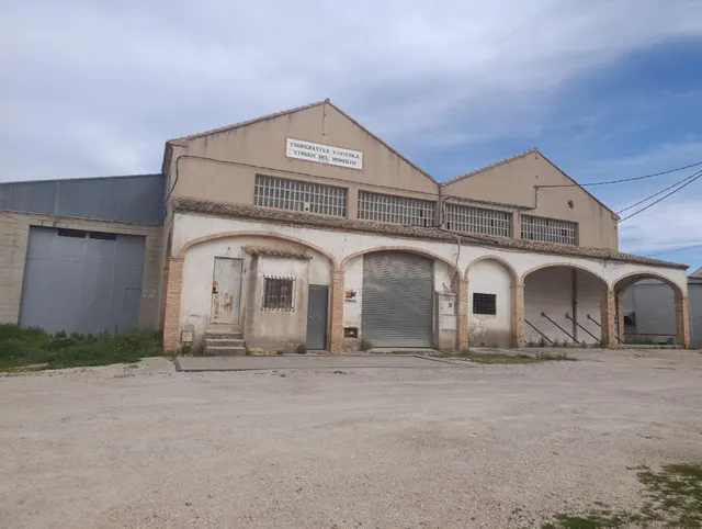 Amplia Nave Industrial en Venta en Albaida - Oportunidad de  - foto 3