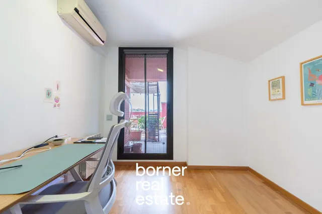 Ático dúplex con gran terraza, piscina y parking en Coll Favà. — 47
