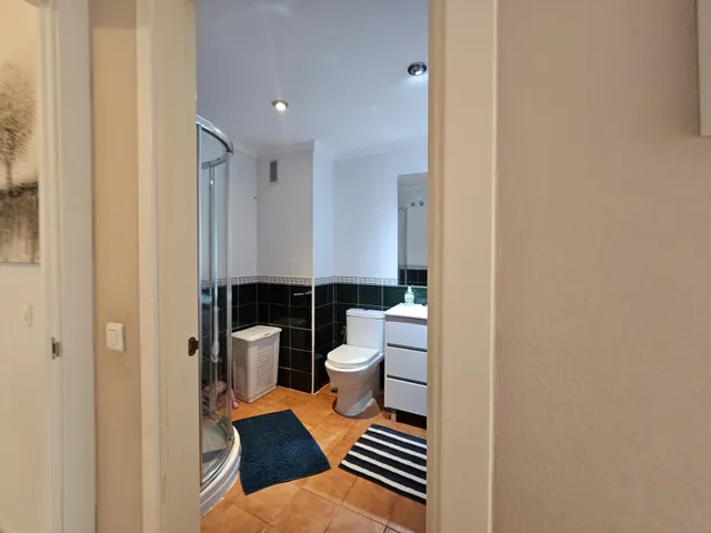 Piso familiar con Garaje, Trastero y Piscina en El Pinillo, a 800 Metros del Mediterráneo — 37