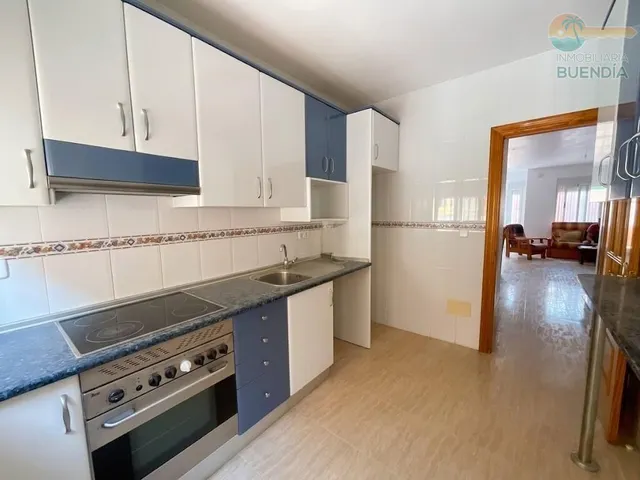 Triplex en bahia con amplias terrazas y plaza de parking — 11