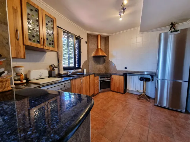 CASAS INDIVIDUALES  CON PARCELAS EN CIMBRIO (BARCENA DEL BIERZO) — 30