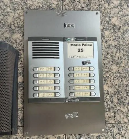 SE VENDE piso OKUPA en C Calle Maria Palau 25 de Granollers  - foto 2