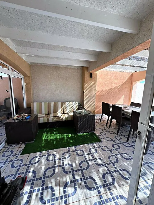 Bungalow con piscina comunitaria, Alicante, Orihuela Costa. 3 habitaciones, 105 m2, 3 kilómetros del mar — 36