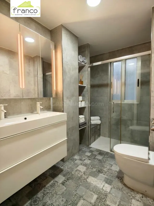 Moderno y Espacioso Piso en Avda. Príncipe de Asturias, Murcia por €950 — 3