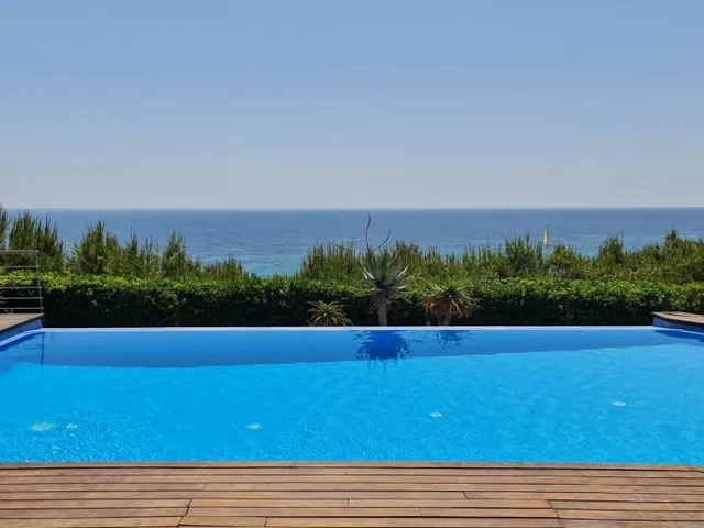 Villa de Lujo en primera línea — 3