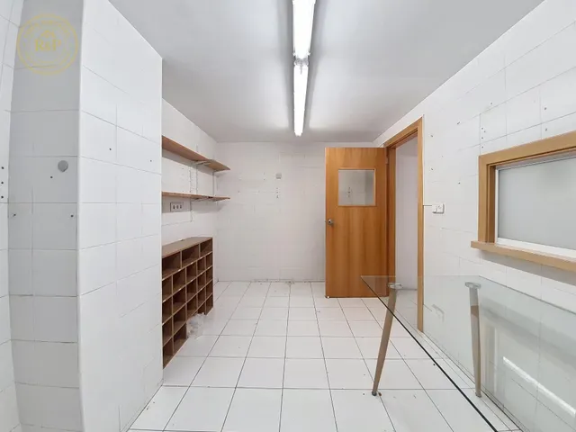 Nave industrial con despachos en venta en calle juan decon vado permanente vigente — 19