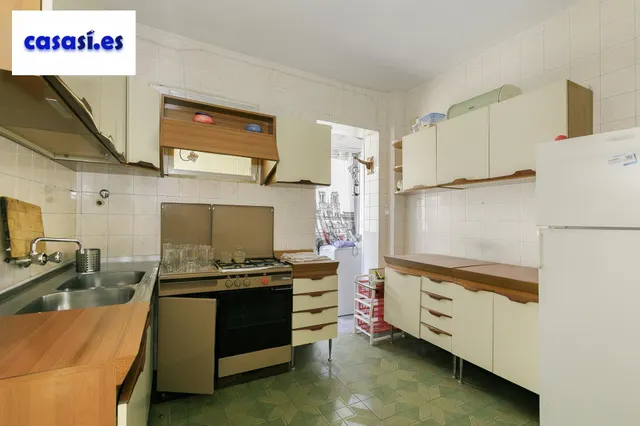Piso para reformar junto a Avenida Dílar — 9