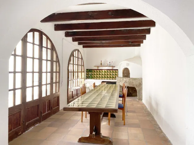 Chalet adosado en venta en Calle de Regàs — 43