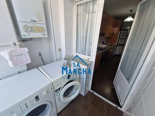 *750€ al mes* inmobiliaria la mancha alquila piso con garaje en el centro de Albacete — 8
