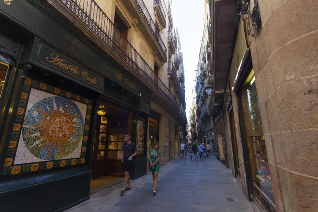 Piso en venta calle Banys Nous — 30