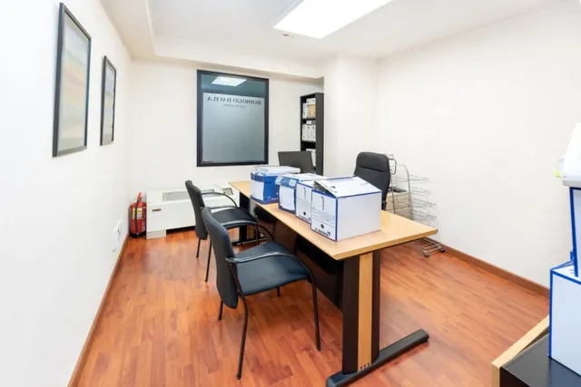 Magnífica oficina en venta — 7
