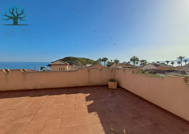 CHALET SUPER AMPLIO EN PLAYAGRANDE — 4